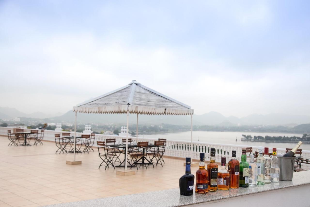 Hotel Hilltop Palace Udaipur Exterior photo